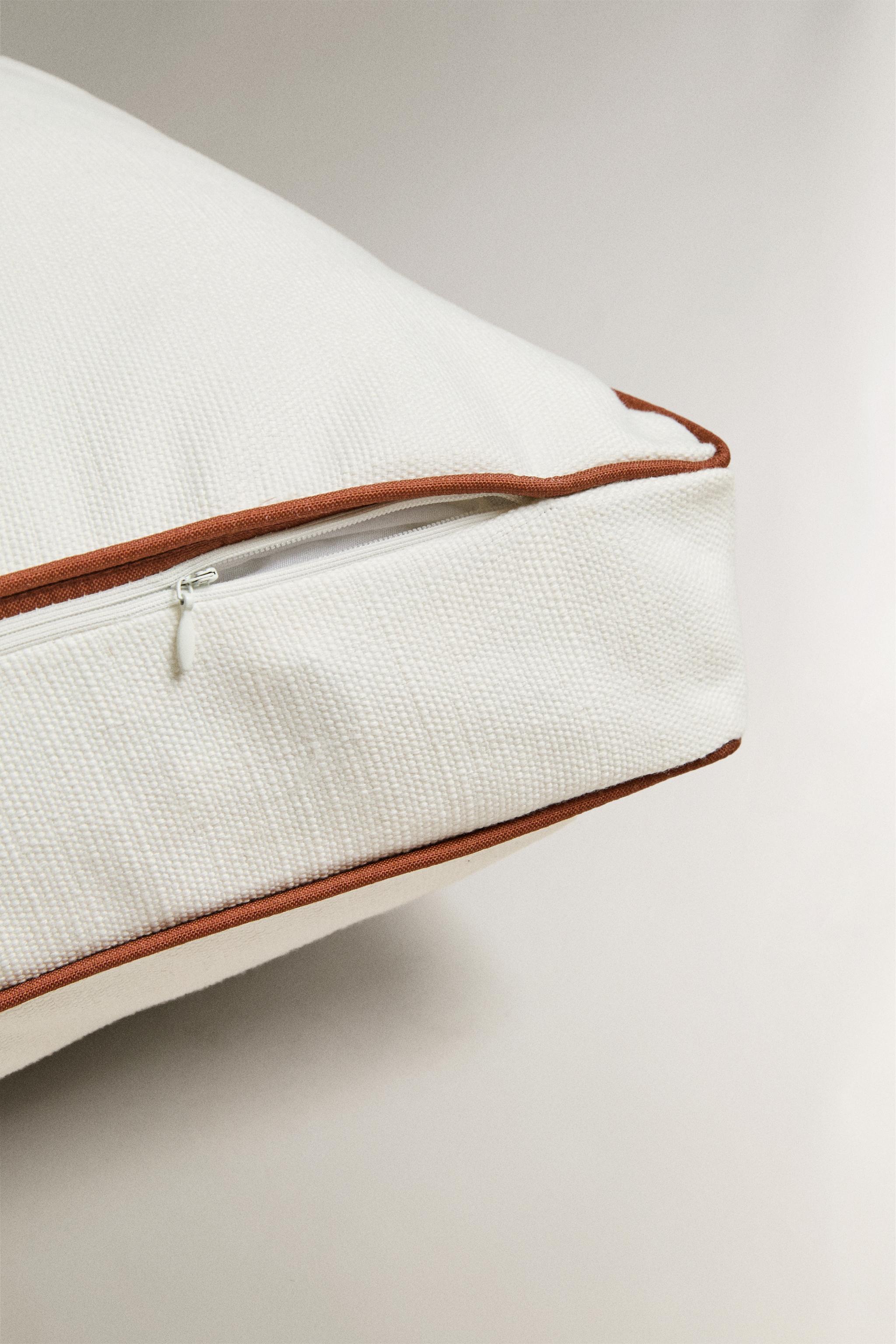 PIPING BENCH BACK CUSHION